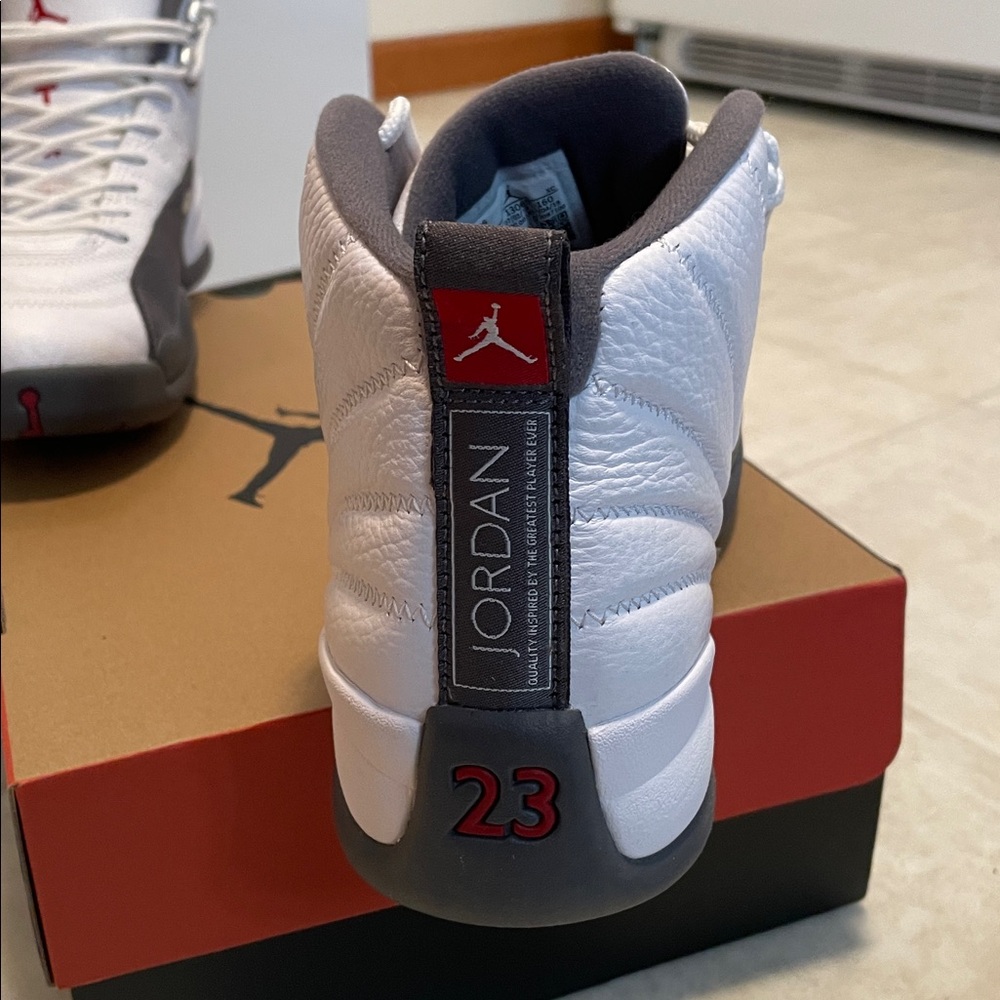 Nike Air Jordan 12 Retro men’s size 10 - Picture 8 of 16